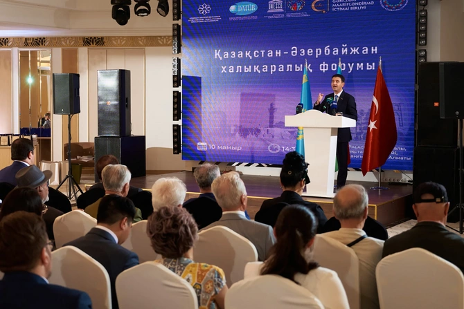 Almatıda Qazaxıstan-Azərbaycan Beynəlxalq Forumu-Qərbi Azərbaycana Qayıdış Çağırışları baş tutdu — FOTO/VİDEO