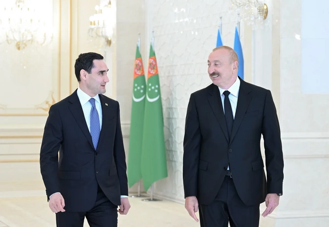Sərdar Berdiməhəmmədovun Bakıda rəsmi qarşılanma mərasimi oldu — FOTOLAR Sərdar Berdiməhəmmədovun Bakıda rəsmi qarşılanma mərasimi oldu — FOTOLAR