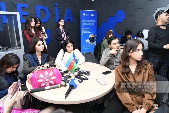 Bakıda Euronews Academy təlim proqramının açılış mərasimi oldu — FOTOLAR Bakıda Euronews Academy təlim proqramının açılış mərasimi oldu — FOTOLAR