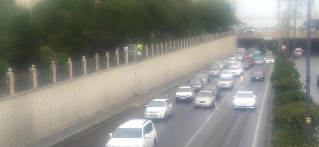 Metronun 20 Yanvar stansiyası istiqamətində QƏZA: Sıxlıq yarandı — VİDEO/FOTOLAR