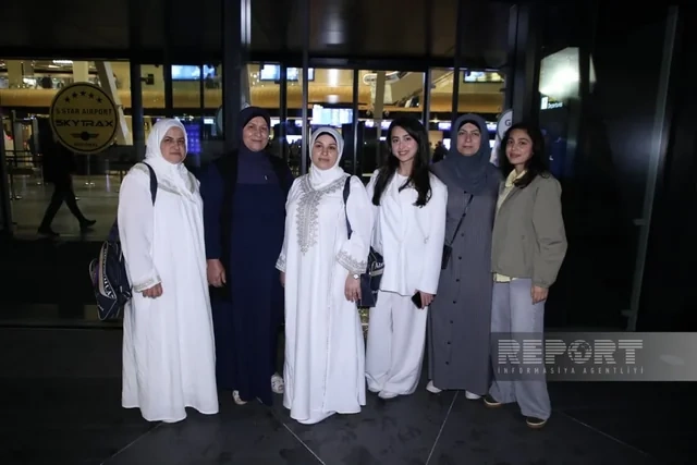 Azərbaycanlı zəvvarların ilk qrupu həcc ziyarətinə yola düşüb — FOTOLAR