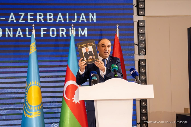 Almatıda Qazaxıstan-Azərbaycan Beynəlxalq Forumu-Qərbi Azərbaycana Qayıdış Çağırışları baş tutdu — FOTO/VİDEO