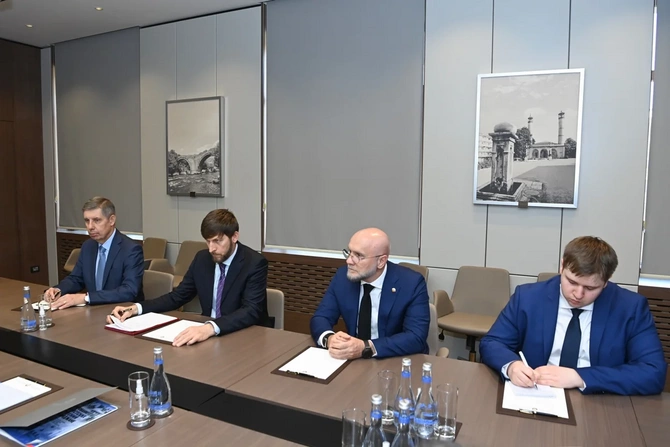 Ceyhun Bayramov Putinin köməkçisini qəbul etdi — FOTOLAR