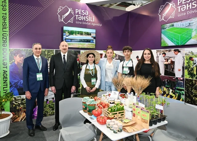 İlham Əliyev 19-cu Caspian Agro Week və 31-ci InterFood Azerbaijan sərgiləri ilə tanış olub — FOTOLAR İlham Əliyev 19-cu Caspian Agro Week və 31-ci InterFood Azerbaijan sərgiləri ilə tanış olub — FOTOLAR