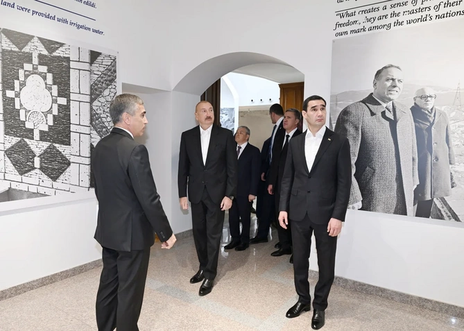 Azərbaycan və Türkmənistan prezidentləri Şuşada Heydər Əliyev və Qarabağ sərgisi ilə tanış olublar — FOTOLAR Azərbaycan və Türkmənistan prezidentləri Şuşada Heydər Əliyev və Qarabağ sərgisi ilə tanış olublar — FOTOLAR