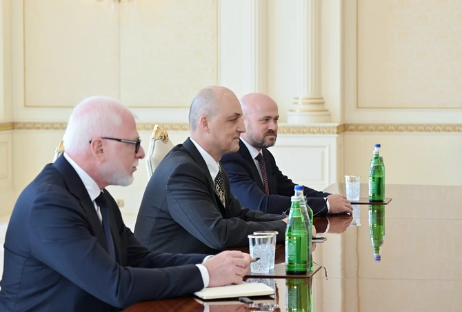 Prezident John Deere şirkətinin nümayəndə heyətini qəbul etdi — FOTOLAR