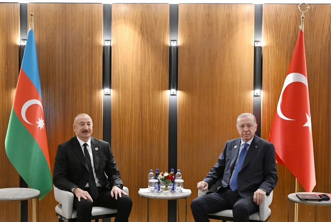 Bişkekdə İlham Əliyevin Rəcəb Tayyib Ərdoğanla görüşü olub — FOTOLAR