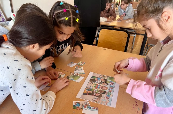 Leyla Əliyevanın təşəbbüsü ilə uşaq evlərində sosial-emosional öyrənmə proqramı icra olunur — FOTOLAR Leyla Əliyevanın təşəbbüsü ilə uşaq evlərində sosial-emosional öyrənmə proqramı icra olunur — FOTOLAR