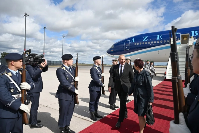 Prezident Almaniyada səfərdədir