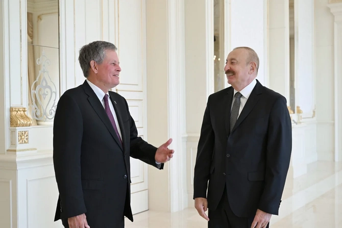 Prezident İlham Əliyev ABŞ Senatının Xarici Əlaqələr Komitəsinin üzvünü qəbul edib — FOTOLAR