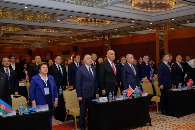 Ankarada Qərbi Azərbaycana qayıdış mövzusunda beynəlxalq konfrans keçirildi — FOTOLAR Ankarada Qərbi Azərbaycana qayıdış mövzusunda beynəlxalq konfrans keçirildi — FOTOLAR