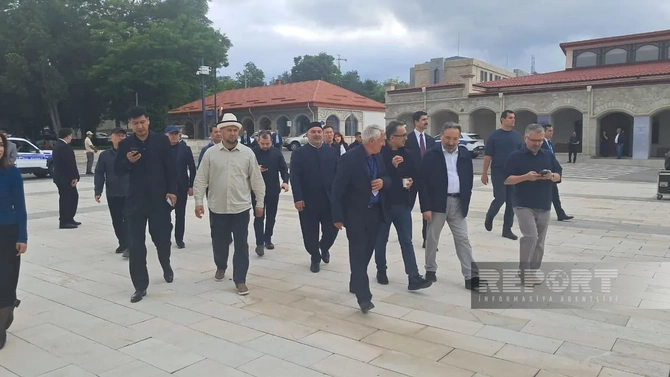 TDT ölkələrinin dini məsələlər üzrə dövlət qurumlarının rəhbərləri Şuşa ilə tanış olublar — FOTOLAR