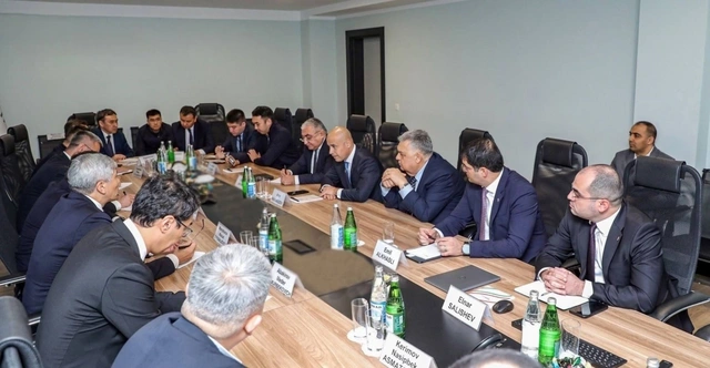 SOCAR Qırğızıstan ilə əməkdaşlıq imkanlarını müzakirə edib — FOTOLAR SOCAR Qırğızıstan ilə əməkdaşlıq imkanlarını müzakirə edib — FOTOLAR