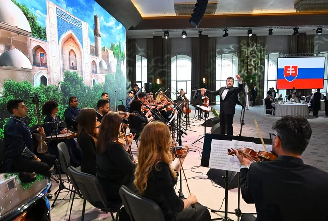 İlham Əliyevin adından Xankəndidə Slovakiya Prezidentinin şərəfinə rəsmi nahar verilib — FOTOLAR