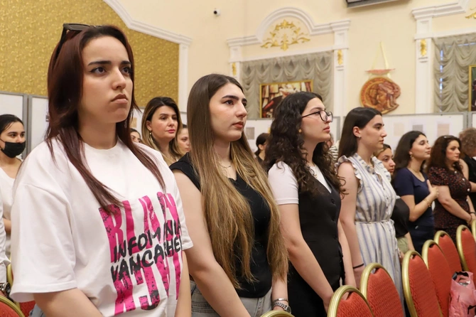 Bakıda Nargin və Osmanlı əsirləri mövzusunda beynəlxalq konfrans keçirildi — FOTOLAR Bakıda Nargin və Osmanlı əsirləri mövzusunda beynəlxalq konfrans keçirildi — FOTOLAR