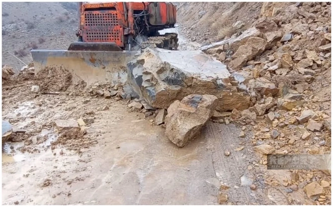 Ordubadda qaya uçqunu oldu — FOTOLAR Ordubadda qaya uçqunu oldu — FOTOLAR