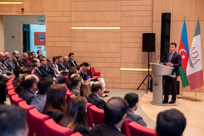 ADY və ADA Universitetinin “Liderlərin İnkişafı Proqramı” uğurla yekunlaşdı — FOTOLAR