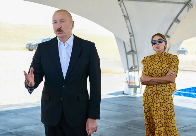 Prezident İlham Əliyev Naxçıvan Sənaye Parkının təməlini qoyub — FOTOLAR