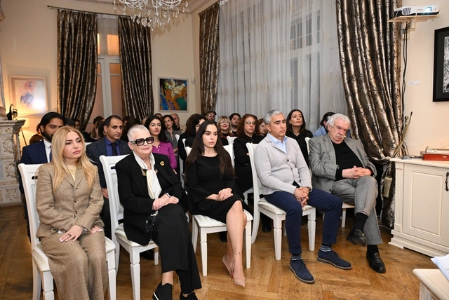 Maqsud İbrahimbəyov Yaradıcılıq Mərkəzində Neft bumu hamıya gülümsəyir festivalının açılışı olub — FOTOLAR