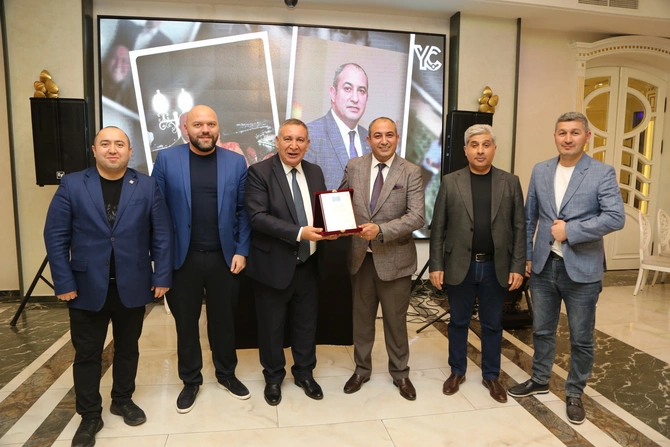 Nahid Canbaxışlının 50 illik yubileyi qeyd olundu — FOTOLAR Nahid Canbaxışlının 50 illik yubileyi qeyd olundu — FOTOLAR