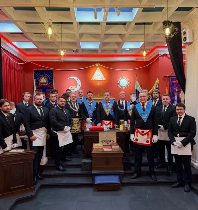 Mason lojasında yüksək rütbə alan azərbaycanlı kimdir? — FOTO
