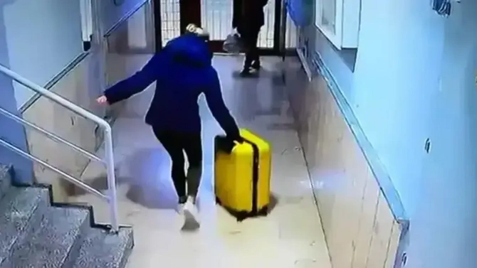 Güllünün ölümü ilə bağlı yeni görüntülər ortaya çıxdı — Şahid hadisəni canlandırdı (FOTOLAR) Güllünün ölümü ilə bağlı yeni görüntülər ortaya çıxdı — Şahid hadisəni canlandırdı (FOTOLAR)
