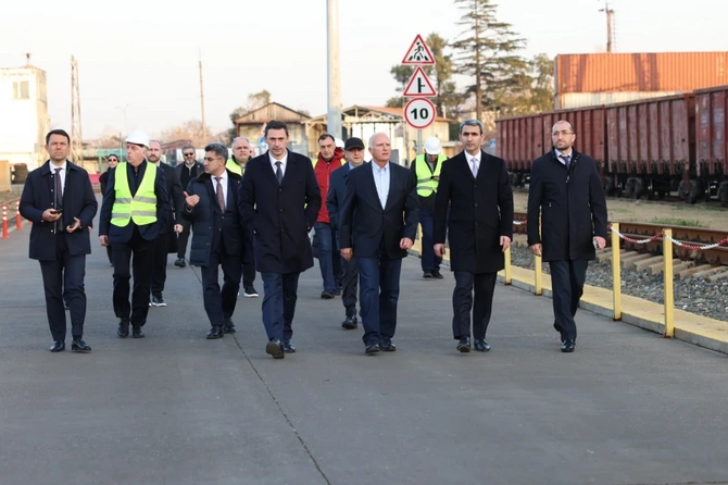 ADY ilə Gürcüstanın aparıcı logistika şirkəti və limanları arasında əməkdaşlıq müzakirə edildi — FOTOLAR