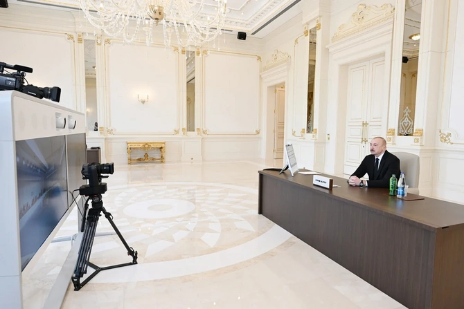 Prezident İlham Əliyev Avropa Siyasi Birliyinin 8-ci Zirvə toplantısında videobağlantı formatında çıxış edib — FOTOLAR (YENİLƏNİB) Prezident İlham Əliyev Avropa Siyasi Birliyinin 8-ci Zirvə toplantısında videobağlantı formatında çıxış edib — FOTOLAR (YENİLƏNİB)