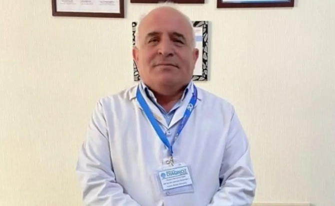 Mövsümdən kənar dənizə girənlərə həkim xəbərdarlığı — Açıqlama Mövsümdən kənar dənizə girənlərə həkim xəbərdarlığı — Açıqlama