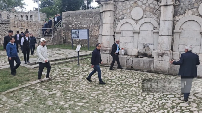 TDT ölkələrinin dini məsələlər üzrə dövlət qurumlarının rəhbərləri Şuşa ilə tanış olublar — FOTOLAR