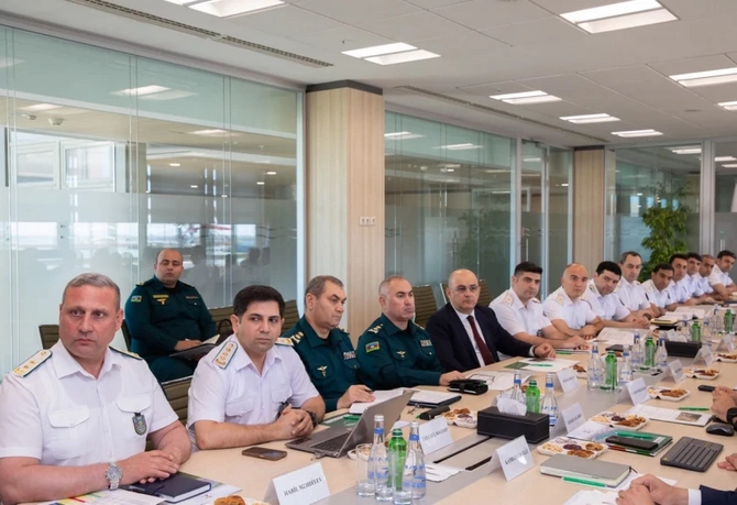 Dövlət qurumlarının nümayəndələri Bakı Limanında görülmüş işlərlə tanış oldu — FOTOLAR