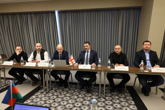 Rövşən Rüstəmov gürcüstanlı həmkarı ilə görüşdü — FOTOLAR Rövşən Rüstəmov gürcüstanlı həmkarı ilə görüşdü — FOTOLAR
