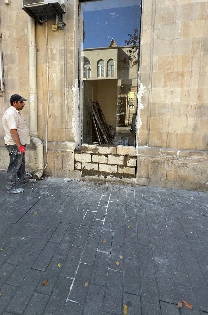 Bakıda memarlıq abidəsinə zərər vurmaq cəhdi qarşısı alındı — FOTOLAR