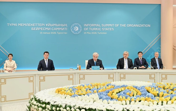 Prezident İlham Əliyev Türküstanda TDT-nin qeyri-rəsmi Zirvə görüşündə çıxış edib — FOTOLAR (YENİLƏNİB)