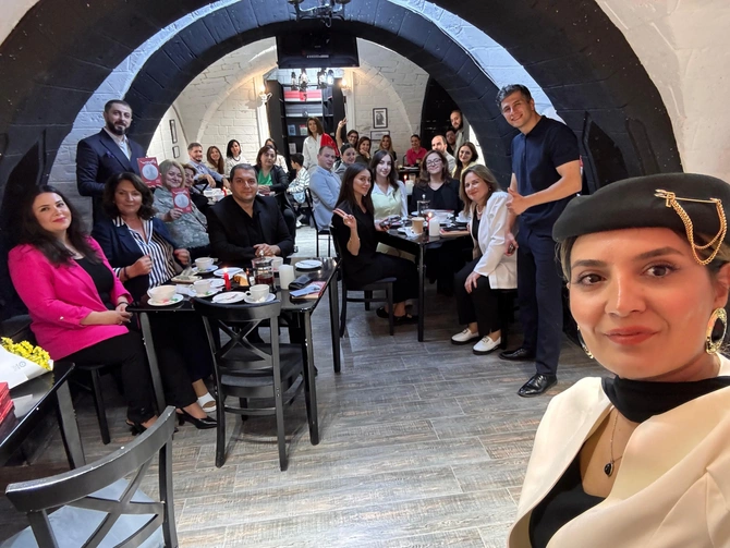 Fidan Əliheydərin yeni kitabı “Dəyişmə!” təqdim olundu — FOTOLAR