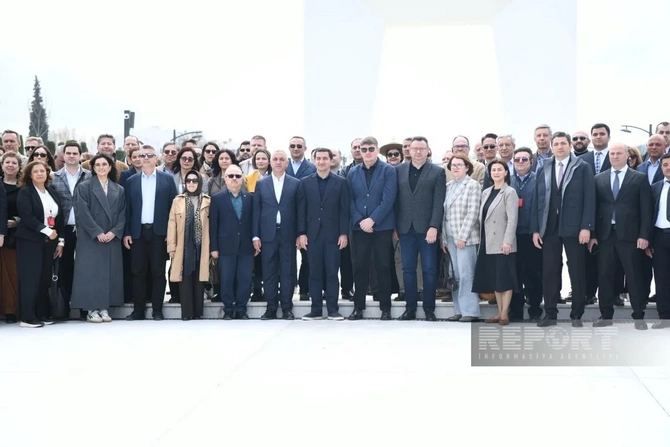 Diplomatlar Qarabağa səfər çərçivəsində Xankəndini ziyarət ediblər — FOTOLAR Diplomatlar Qarabağa səfər çərçivəsində Xankəndini ziyarət ediblər — FOTOLAR