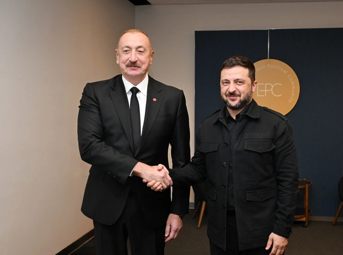 İlham Əliyevin Ukrayna Prezidenti ilə görüşü olub — FOTOLAR