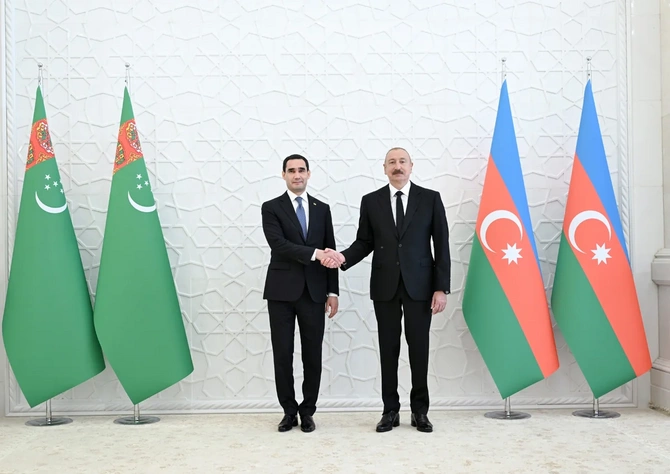 Sərdar Berdiməhəmmədovun Bakıda rəsmi qarşılanma mərasimi oldu — FOTOLAR Sərdar Berdiməhəmmədovun Bakıda rəsmi qarşılanma mərasimi oldu — FOTOLAR
