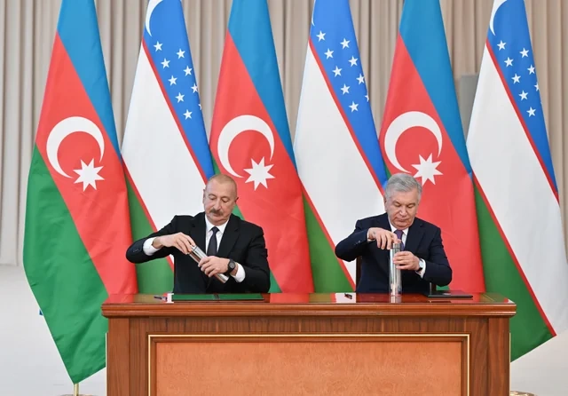 Yeni Daşkənd şəhərində Azərbaycan parkının təməli qoyulub — FOTOLAR Yeni Daşkənd şəhərində Azərbaycan parkının təməli qoyulub — FOTOLAR