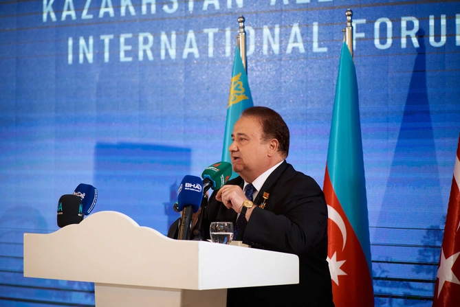 Almatıda Qazaxıstan-Azərbaycan Beynəlxalq Forumu-Qərbi Azərbaycana Qayıdış Çağırışları baş tutdu — FOTO/VİDEO