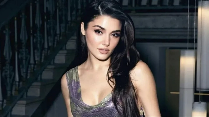 Hande Erçel və başqa 13 nəfər saxlanıldı Hande Erçel və başqa 13 nəfər saxlanıldı