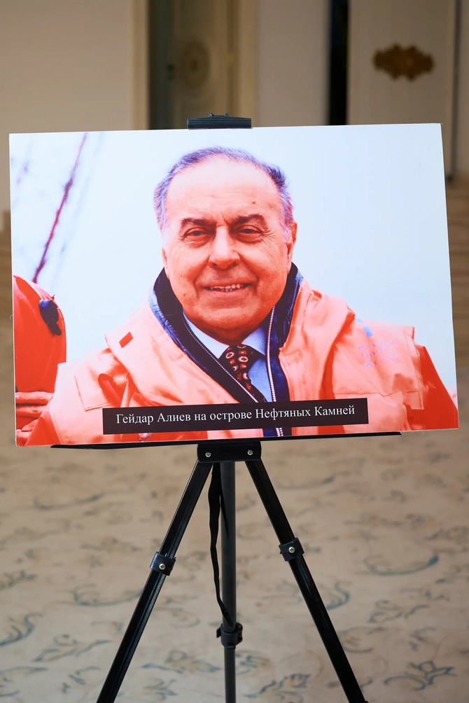 Almatıda Qazaxıstan-Azərbaycan Beynəlxalq Forumu-Qərbi Azərbaycana Qayıdış Çağırışları baş tutdu — FOTO/VİDEO
