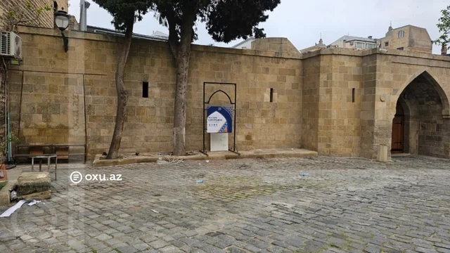 Bayramdan sonrakı səhər: Xalça festivalı necə zibil festivalına çevrildi? — FOTOLAR Bayramdan sonrakı səhər: Xalça festivalı necə zibil festivalına çevrildi? — FOTOLAR