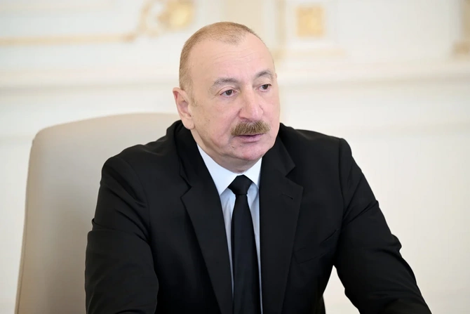 Prezident İlham Əliyev Avropa Siyasi Birliyinin 8-ci Zirvə toplantısında videobağlantı formatında çıxış edib — FOTOLAR (YENİLƏNİB) Prezident İlham Əliyev Avropa Siyasi Birliyinin 8-ci Zirvə toplantısında videobağlantı formatında çıxış edib — FOTOLAR (YENİLƏNİB)