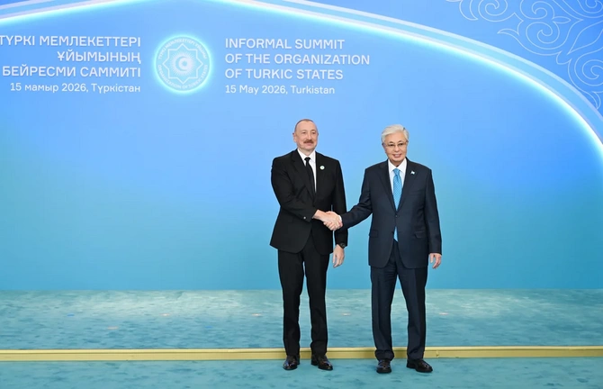 Prezident İlham Əliyev Türküstanda TDT-nin qeyri-rəsmi Zirvə görüşündə çıxış edib — FOTOLAR (YENİLƏNİB)