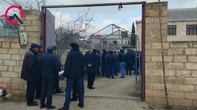 Azərbaycanda direktor müavini öldürüldü, oğlu saxlanıldı — FOTOLAR Azərbaycanda direktor müavini öldürüldü, oğlu saxlanıldı — FOTOLAR