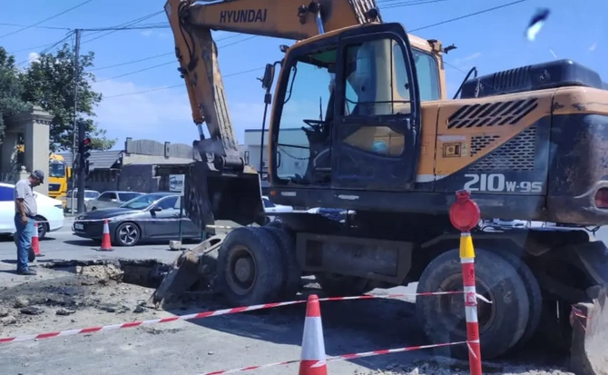 Binəqədi yolu yenə qazıldı — Rəsmi cavab