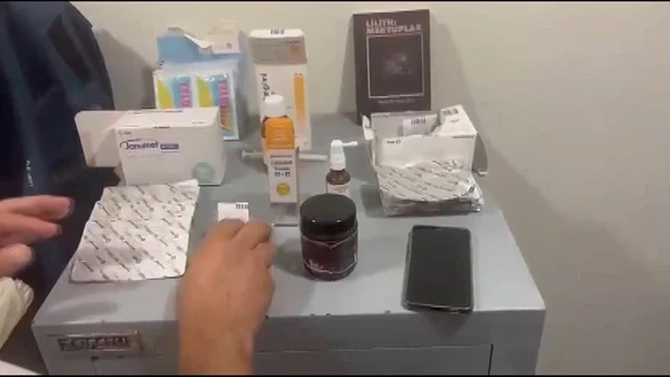 Ahbapın kassası açıldı: İçindən nələr çıxdı? — VİDEO/FOTOLAR Ahbapın kassası açıldı: İçindən nələr çıxdı? — VİDEO/FOTOLAR