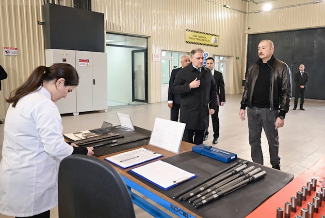 İlham Əliyev Tərtər elektromexanika zavodunun yenidənqurmadan sonra açılışında iştirak etdi — FOTOLAR (YENİLƏNİB) İlham Əliyev Tərtər elektromexanika zavodunun yenidənqurmadan sonra açılışında iştirak etdi — FOTOLAR (YENİLƏNİB)