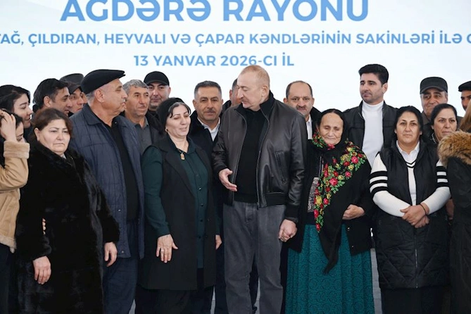 İlham Əliyev Ağdərədə Aşağı Oratağ, Çıldıran, Heyvalı və Çapar kəndlərinin sakinləri ilə görüşüb — FOTOLAR İlham Əliyev Ağdərədə Aşağı Oratağ, Çıldıran, Heyvalı və Çapar kəndlərinin sakinləri ilə görüşüb — FOTOLAR